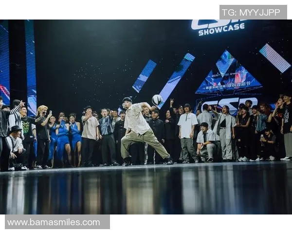 武汉街舞队与深圳街舞队赛后复盘灵活性对比分析与启示 武汉街舞队与深圳街舞队赛后复盘灵活性对比分析与启示