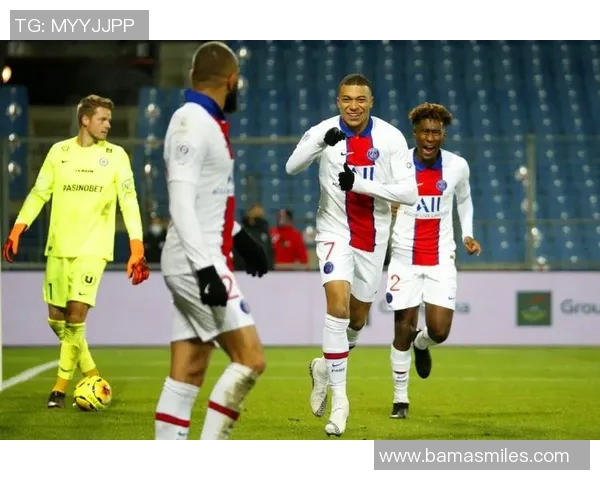 巴黎与伊斯坦布尔精彩对决集锦回顾与分析