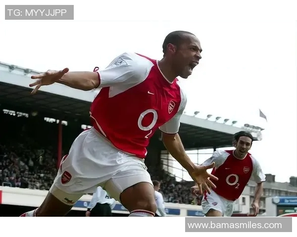 巴黎红星激战回顾精彩比赛录像全程分析与精彩瞬间重温