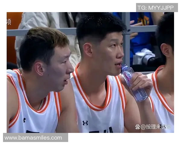 胡金秋的篮球之路：从青涩少年到CBA明星的成长故事