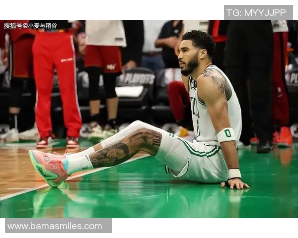 里昂与第戎精彩对决复盘分析揭示比赛关键时刻与战术变化